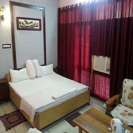 Hotel Royal Inn Patna  Kültér fotó
